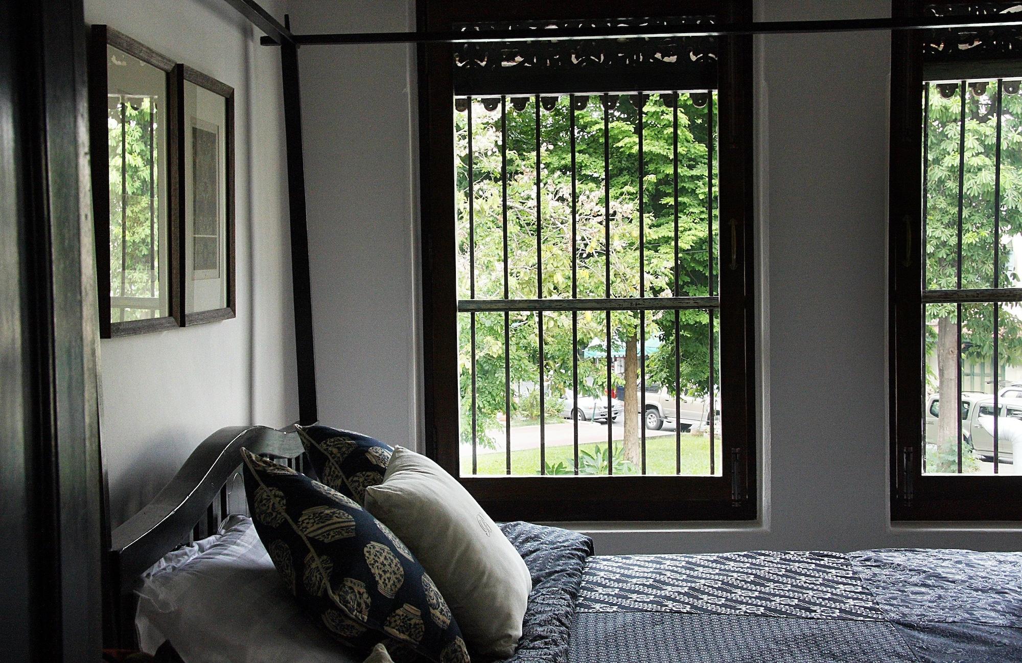 The Bhuthorn Bed & Breakfast Bangkok Exterior foto